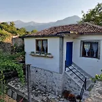 Πανσιόν Ecovillage -