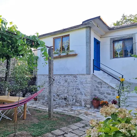 Ecovillage - Πανσιόν Zhulat