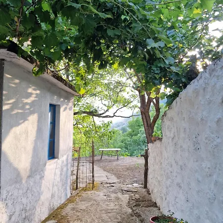 Guest house Ecovillage - *